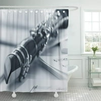 Studio Clarinet na muzičkom snimku Selektivni fokus bijeli surrey Curcing za tuširanje kupatila