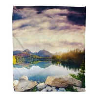 Bacajte pokrivač toplo ugodno print Flannel Mountain Lake u Nacionalnom parku High Tatra Dramatični