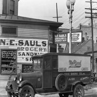 New Orleans Corner, 1936. Na uličnom uglu u New Orleansu, Louisiana. Fotografija Walker Evans u kolovozu