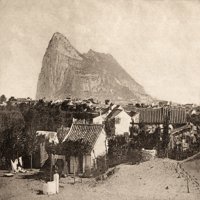 Rock of Gibraltar viđen iz La Linea de la Concepcion, provincija Cadiz, Španija. Nakon fotografije iz