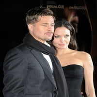 Brad Pitt, Angelina Jolie na dolasci za skrining za promjenu dijagrama na NY Film Festivalu, Ziegfeld