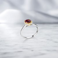 Gem Stone King 1. CT Red Rhodolite Garnet White stvorio je safir srebrni prsten sa 10k žutim zlatnim