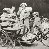 The Duknjska kćeri Princeze Elizabeth Margaret Posjeta invalidsko vojnički društvo Duchess York Buduća