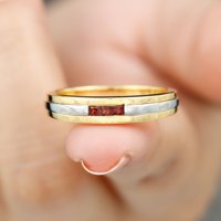 Rosec Jewels Princess Rezanje Garnet Muški prsten, dva tona zlatna prstena za muškarce, kanal Set Garnet