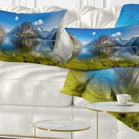 Art DesimanArt 'Crystal Clear Mountain Lake u Alpi' Pejzažni ispisani jastuk. In. Mali
