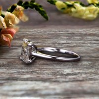 1. Carat Classic Princess Cut Moissite Diamond Solitaire zaručni prsten na 10k bijelo zlato